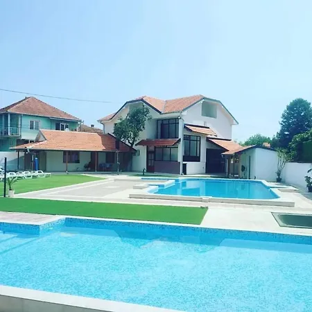 Bibex Komplex Apartment *